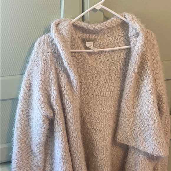 Sweater - Picture 3 of 3